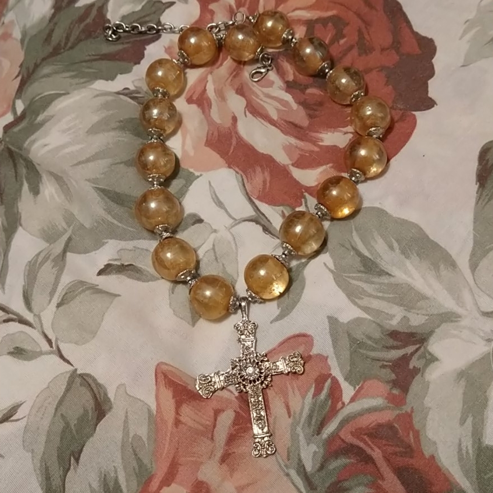 Beautiful resin bead french cross style necklace